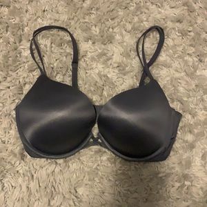Victoria Secret Very Sexy 36D
